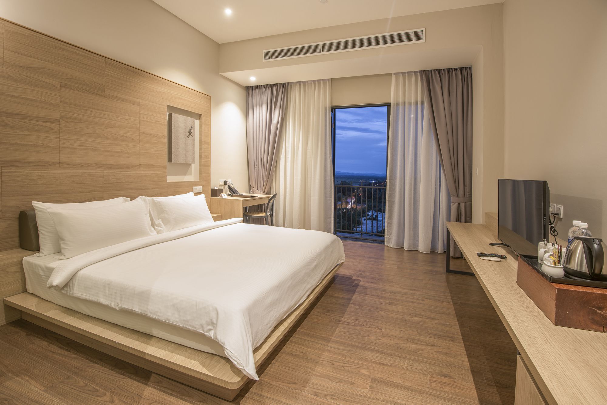 Jinhold Hotel & Serviced Apartment Miri Exterior foto